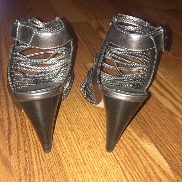 Metallic heals - Picture 5 of 6